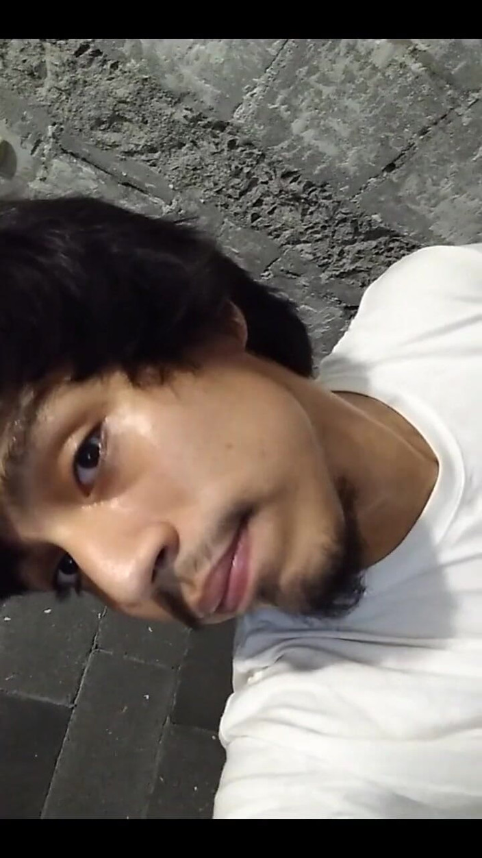 AlexAlejandro13: Pik in de badkamer