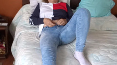 Ardientes69: Przyrodnia siostra mojej macochy masturbuje się i prosi mnie, abym...