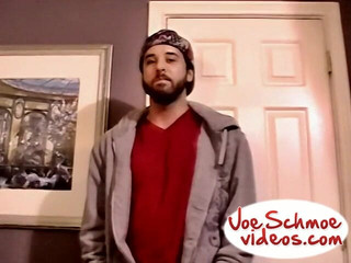 Joe Schmoe: Bluesteele için ilk kez yarak emiyor