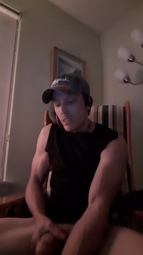 AlphaCathexis: Kaslı adamın gözleri boşaldığında geri dönüyor