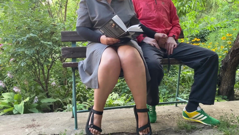 OurFetishLife: Moje nevlastní matka mi pomáhá připravit se na zkoušku literatury