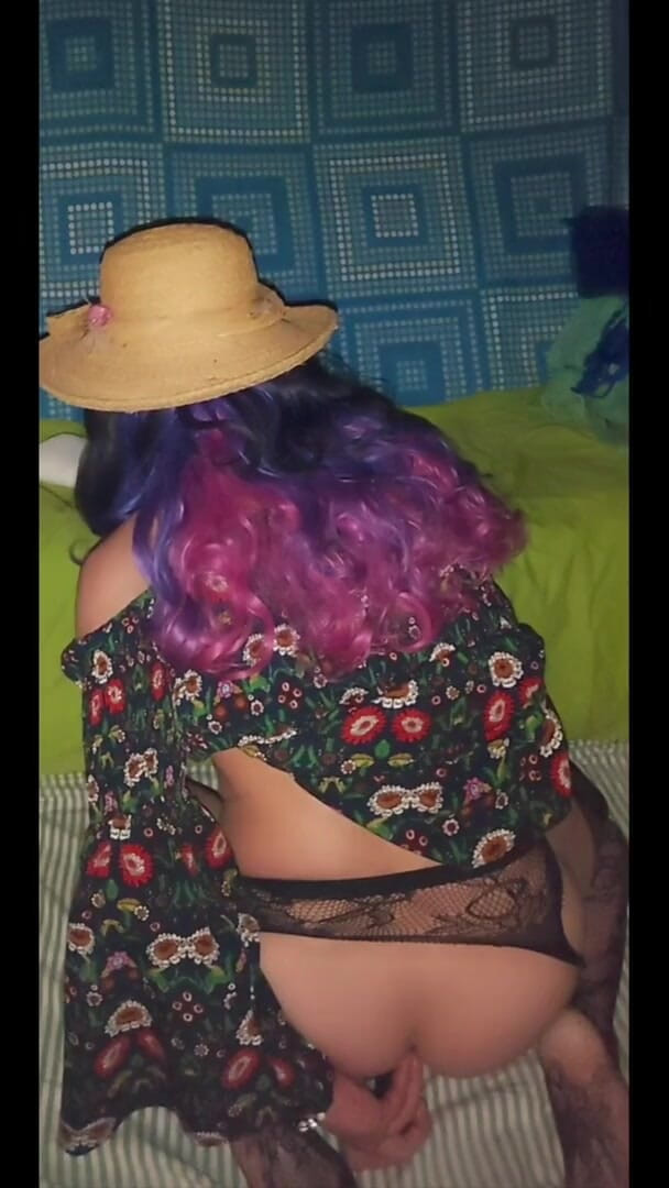 Lizzaali: La mia signora sofisticata gioca con un dildo cavalcando sborra