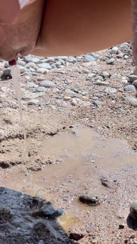 Une compilation de pisse en public et de creampies dans la nature ! Road trip ! POV!