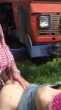 Shameless outdoor porn with stepdaughter