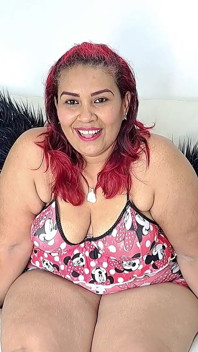 美しくてホットなブランデーはポルノ女優になりたいと思っています
