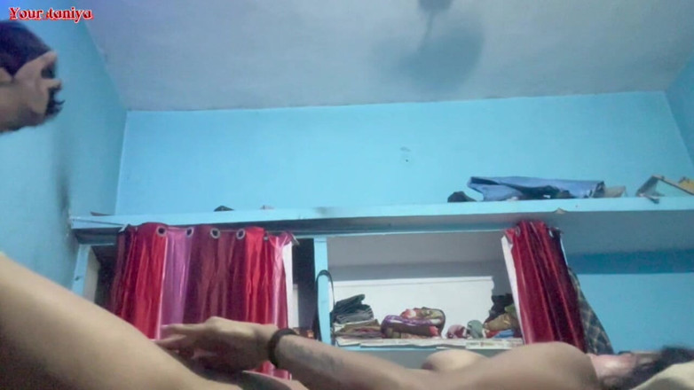 Sexy taniya ki Chut dekho or sexy pose bhi: La vidéo de sexe complète de devar bhabhi (vidéo de sexe...