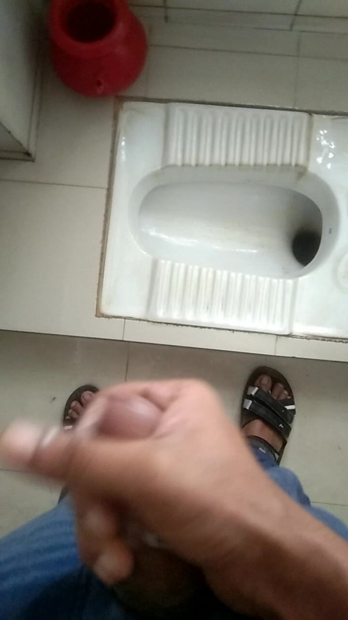 Viral_tiktokar: Ho messo il sapone sulle mani e sono andato in...