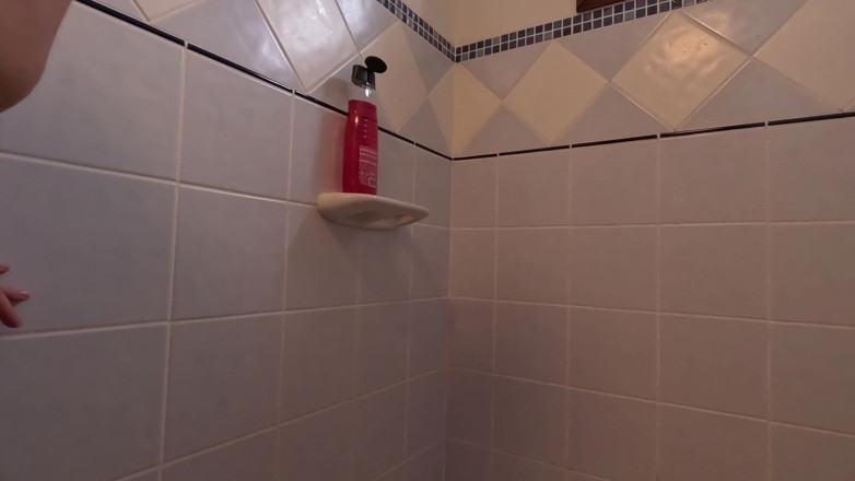 Emma Voyeur: MILF Playing and Wetting Tiny Panties