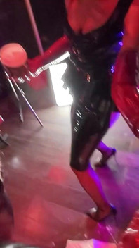 Triple Anal Fisting Oleh 3 Dominatrix Lateks - Adelina Noir Vivien Lamour Mistress Luciana