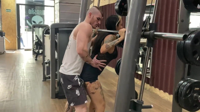 Carmona's films: I Fucked the Hot Tattooed Girl From the Gym
