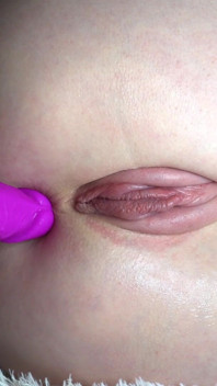 Toy Anal