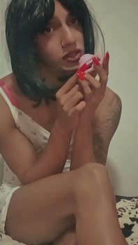 Sweet Trans GF Sizes You Down for Locktober