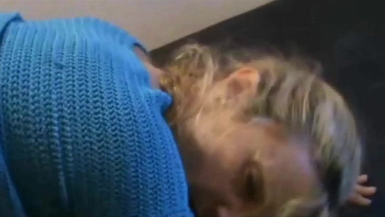 Filles Francaises: Francesa de meia arrastão tem sua buceta hardcore fodida