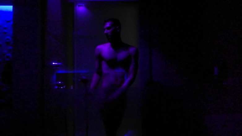 LuckyGuyLover: Lampu dan bayang-bayang