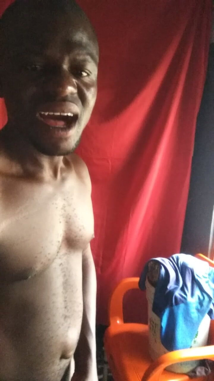 Moviesporn1: Mrdka s kbelíkem není snadné se milovat