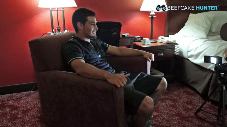 Beefcake Hunter: Menghisap Macho dengan Kaki Pemain Bola Sepak