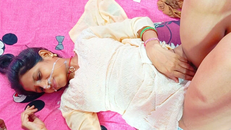 BadAim6: 핫한 인도 Deshi 의붓여친 Teke My Big