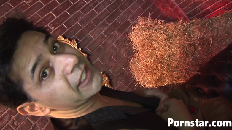 Pornstars: Katie Weale And Donna Bell Horny Slut Stuffed By Cafe's...
