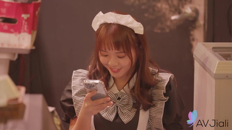 AV Jiali: Horny Caffe Maid Wen Ruixin Controlled by a Client