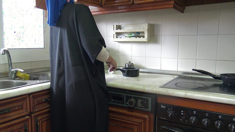 Souzan Halabi: La mia matrigna turca è la più grande puttana della Germania