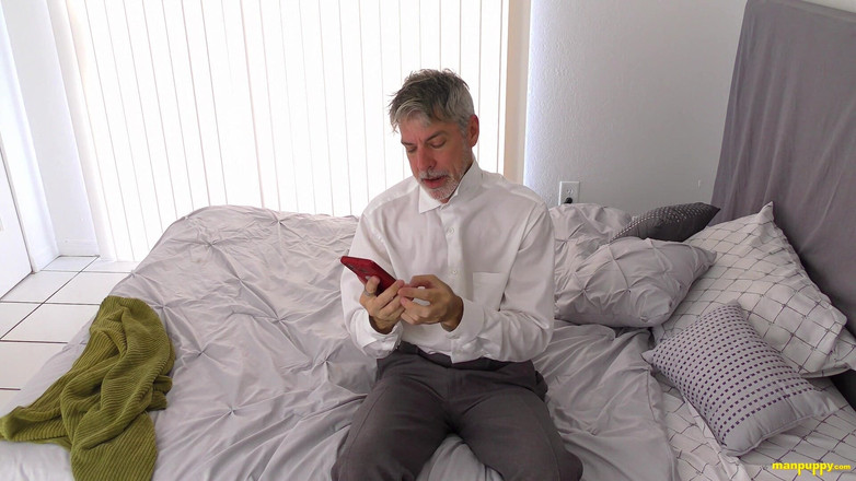 Man Puppy: Külotlu çorap düğün crasher