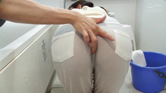 Vulture: Perusahaan pindahan yang dikabarkan mengirimkan tart muda toket besar dan...