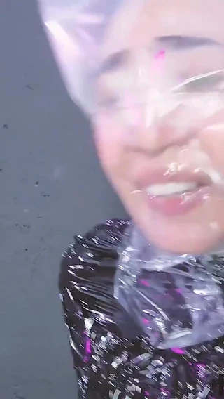 Fucked fetish: HD Moni Lee First Mummification Breath Play Bag Swimcap