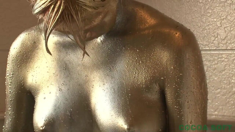 Cocoa Soft: Metallisk kroppsmålning 001