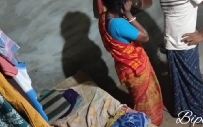 Hot Sex Bhabi: Gadis desa lagi asik nyepong kontol posisi misionaris