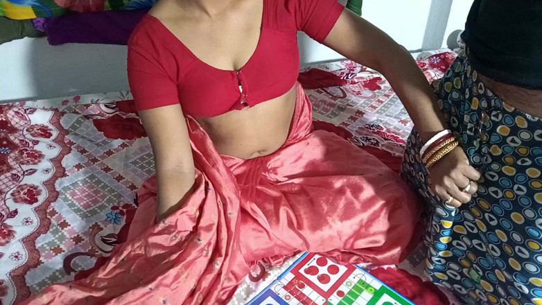 FireeCouple: भाभी के साथ लुडो खेल, विजेता लाभ लेता है