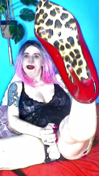 Lady Angela Animated Strapon POV