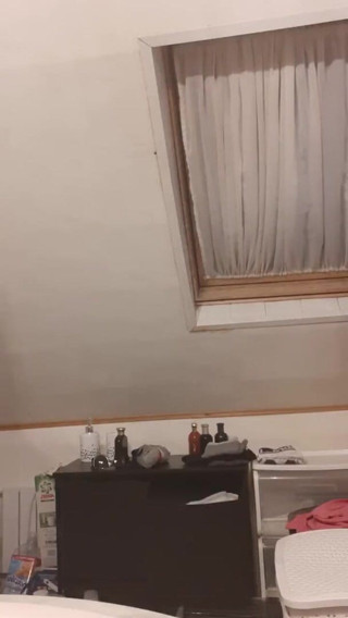 Mickacam: Skiny guy solo