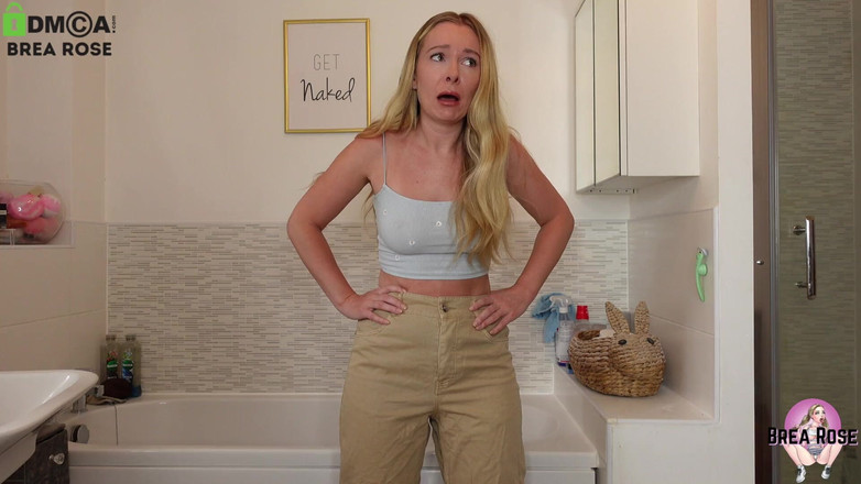 Brea Rose: Pisse et utilisation d’un gode