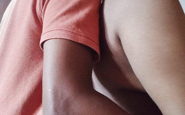 Realmallucouplevlog: Kerala huisvrouw heeft plezier met haar minnaar