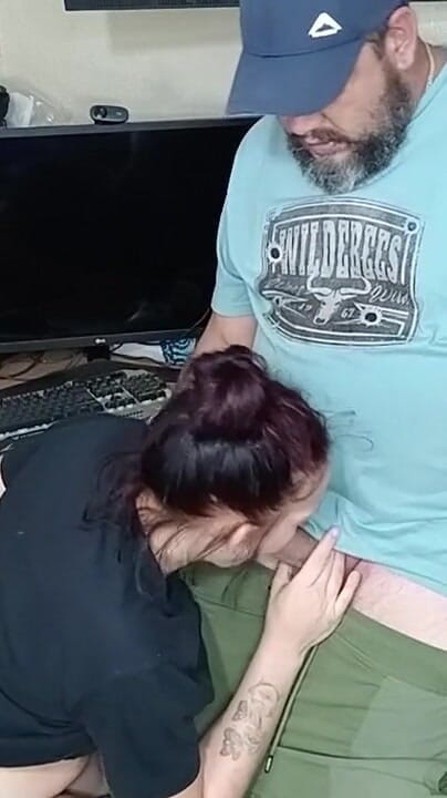 Cocoldmy Friend F****** My Wife's Face (Big Joe fuck a lot)