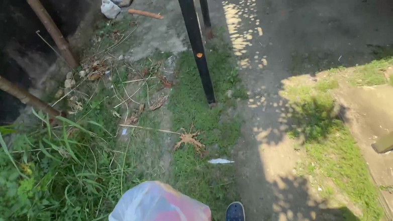 EMY_AND_JONH: Minha vizinha tesuda eu peço a ela para lavar minha...