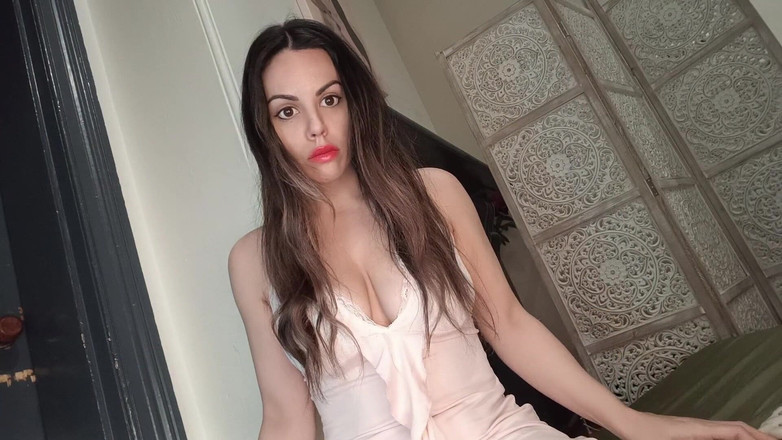 Annika Rain: 번식을 갈망하는 배다른 아들