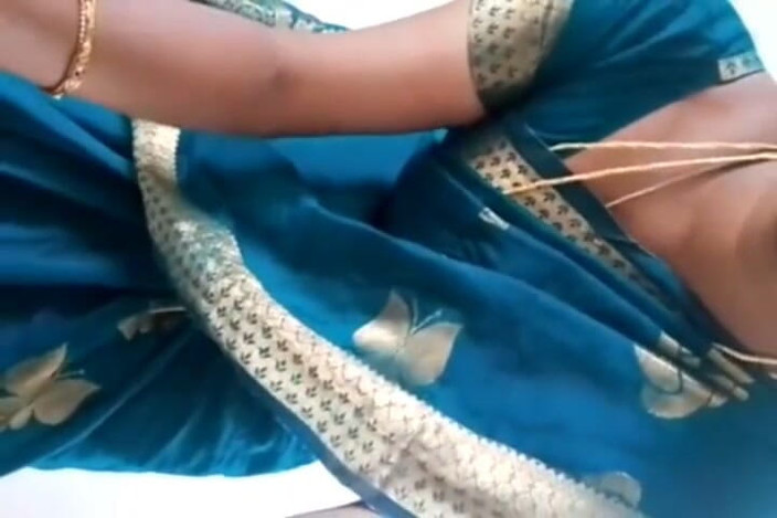 Pig pussy: 흑인 대물 자지와 섹스하는 타밀 아줌마