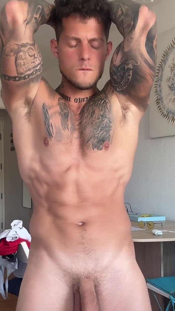 BoyGym: Tančí s mým obrovským ptákem