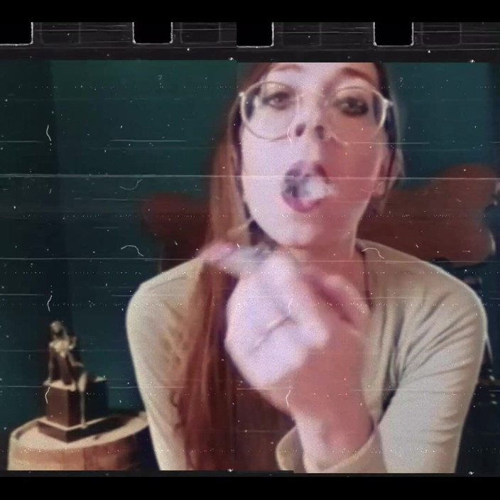 MistressThrope: Ești gata pentru o dominatoare tăcută care arată natural? 
