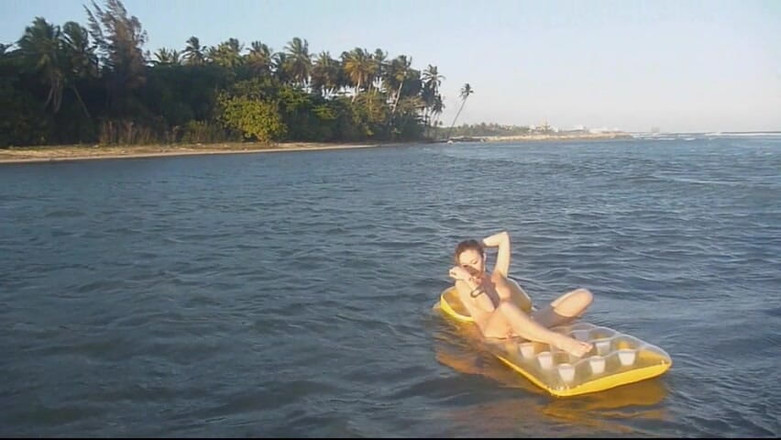 Watch4beauty: Bersenang-senang di pantai