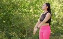 YSP Studio: Une PAWG yoga dans la nature m’a fait baiser