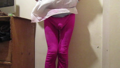 Lilly Disgrace: 내 바지를 일주일 내내 오줌 싸기