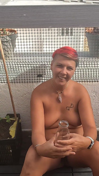 Beky voulait boire encore du sperme et de la pisse