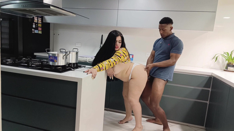 Rioc69: Me Follo a La Esposa De Mi Mejor Amigo Mientras...