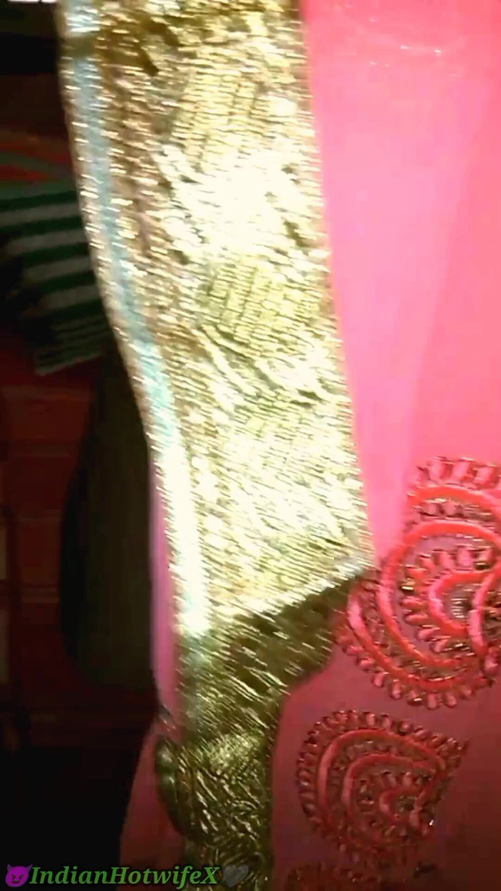 RenuRaj: Души, тамільська дружина Рену в сарі і жорстко відтрахана биком, рогоносець дивиться! Indianhotwifex