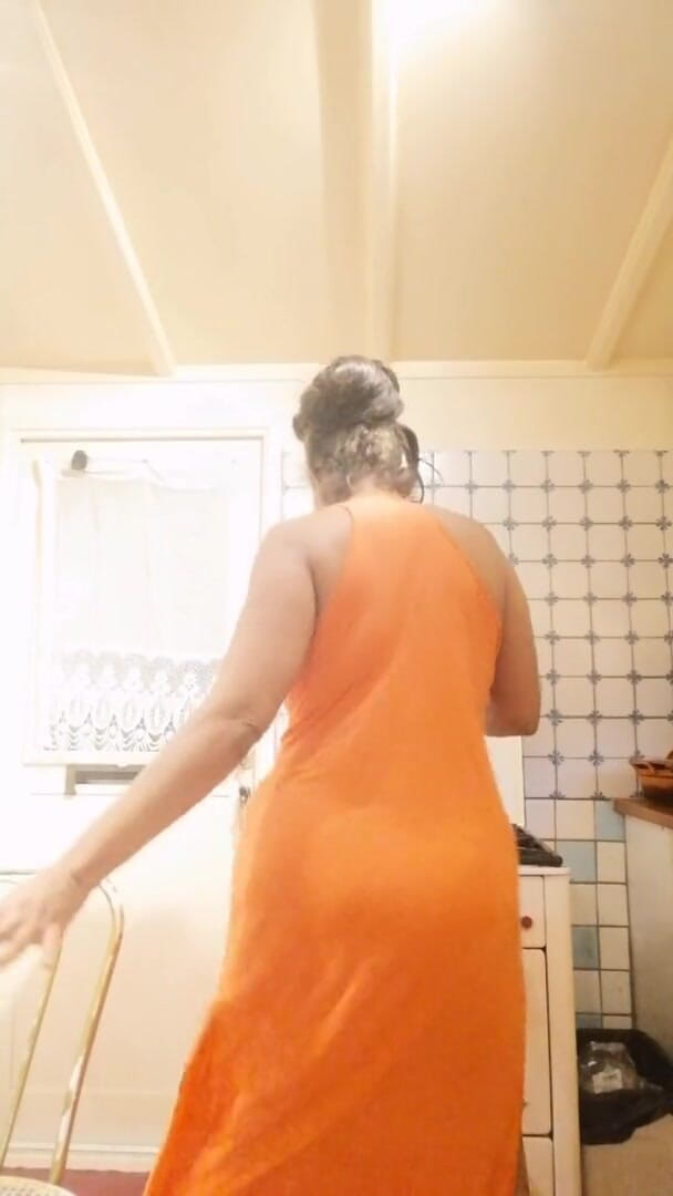 Sarah Fonteyna: Sarah Fonteyna fetish melampau NR1. pancutan dan memasak