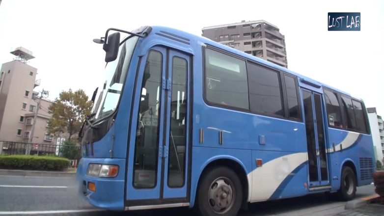Lust lab: Crowded Bus Thrill. Husband Nearby, Tight Skirt Wife Feels a...