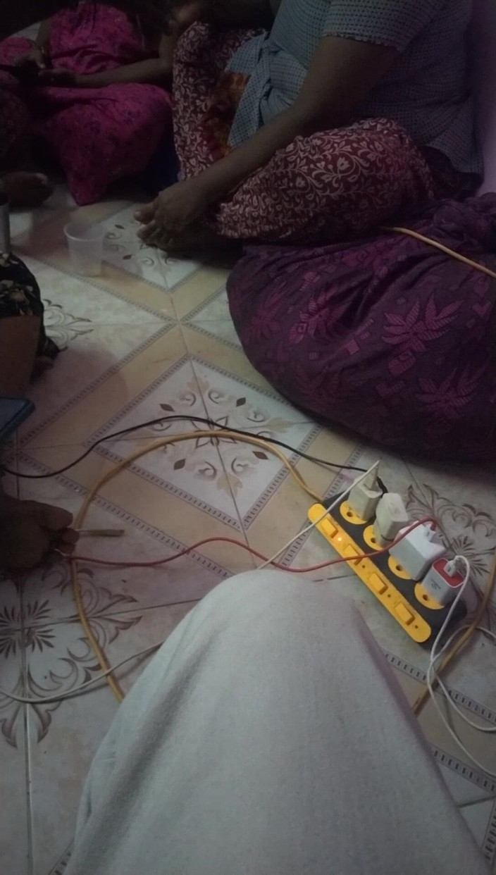 Tamil lesbian: Seksowne brudne mówienie o strzelać