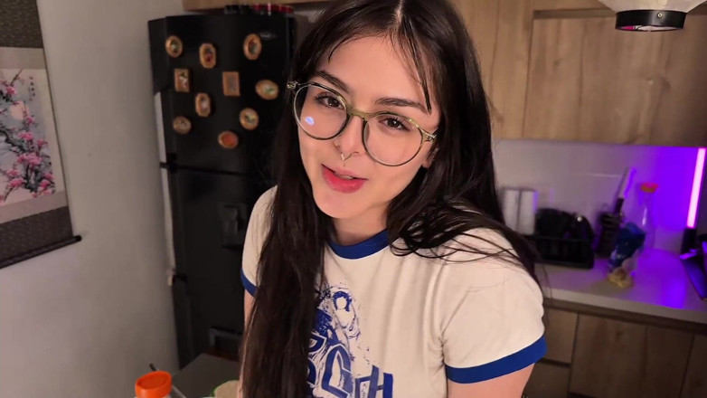 DaliaMorgan: 내 이복 여동생과 내 여친의 바람피는